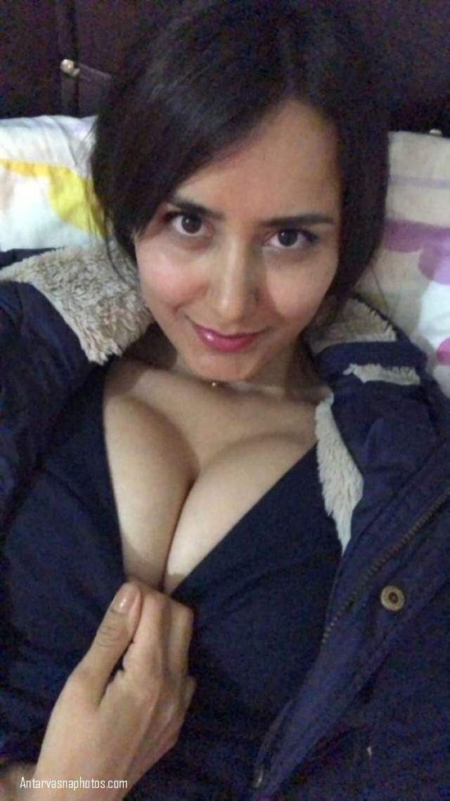sexy aasifa bed me leti