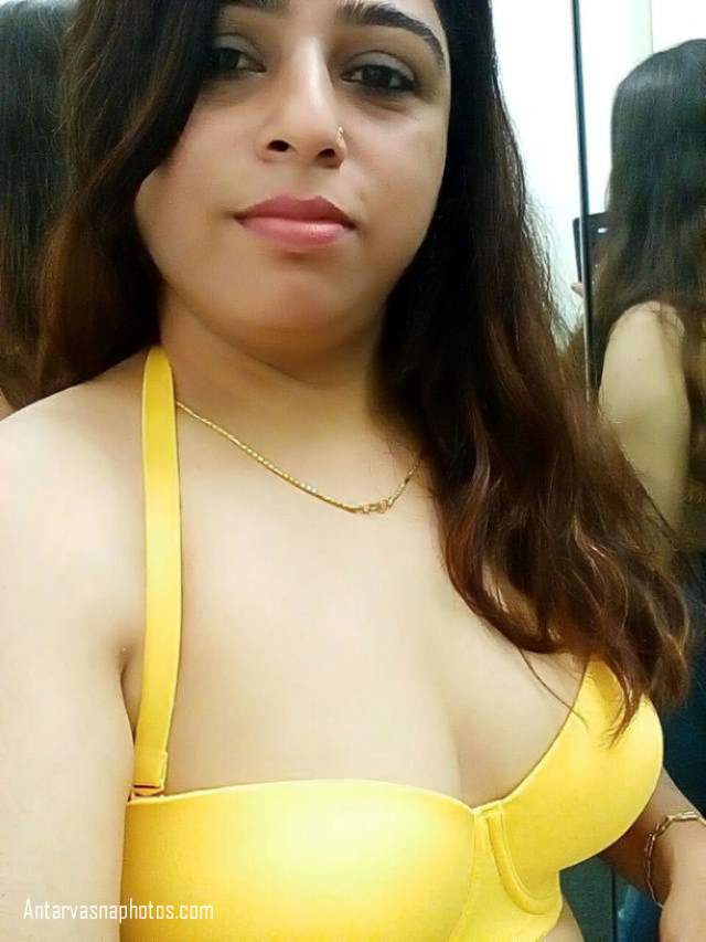after shower towel me bhabhi