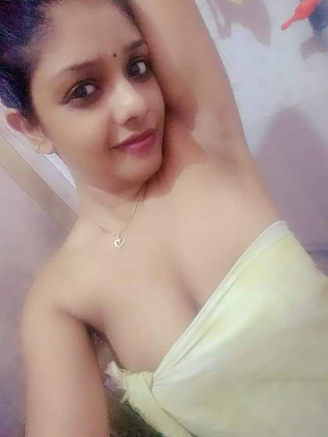 chikni armpit ko dikhaya bhabhi ne