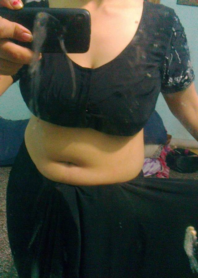 saree blouse me sexy babe
