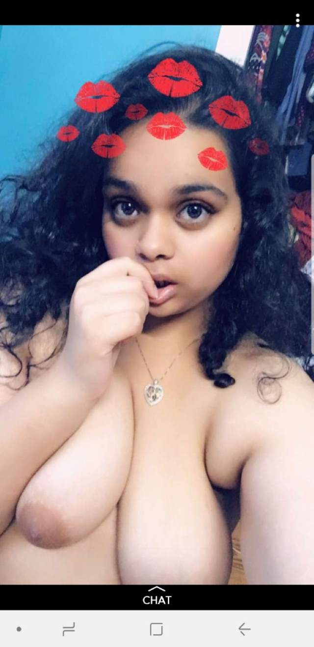 sexy girl ke big Indian boobs photo