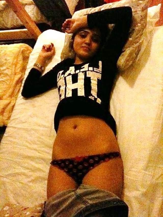 black panty me sexy desi girl photo