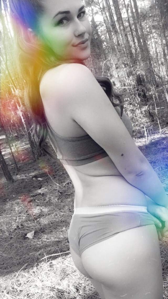 bra panty me gaand dikhati sexy babe
