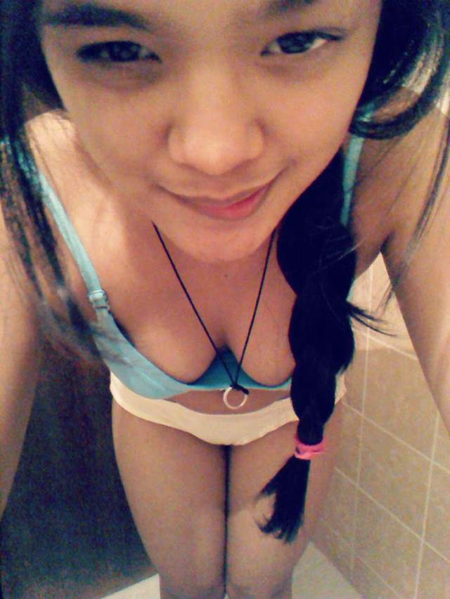 college girl hot desi boobs pics