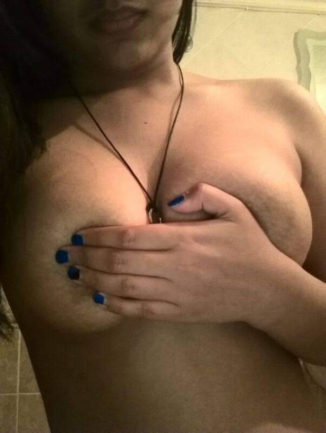 cute college girl desi boobs pics