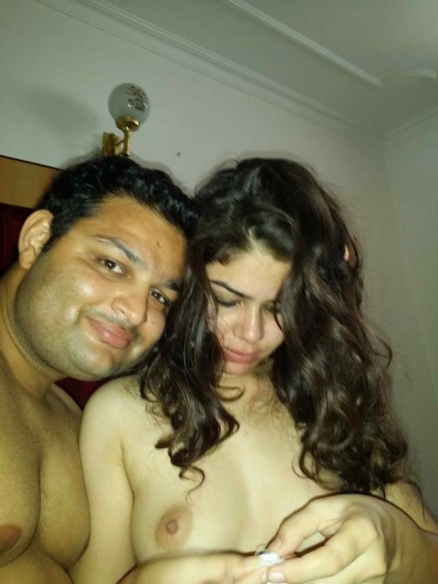 gurgaon couple chudai ke bad photo click karte hue
