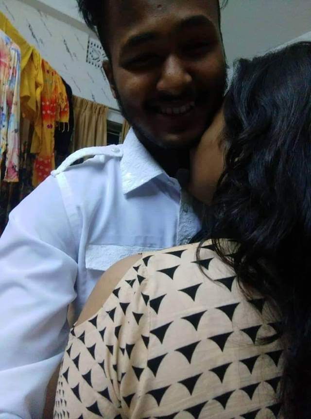 hot in couple kissing mood