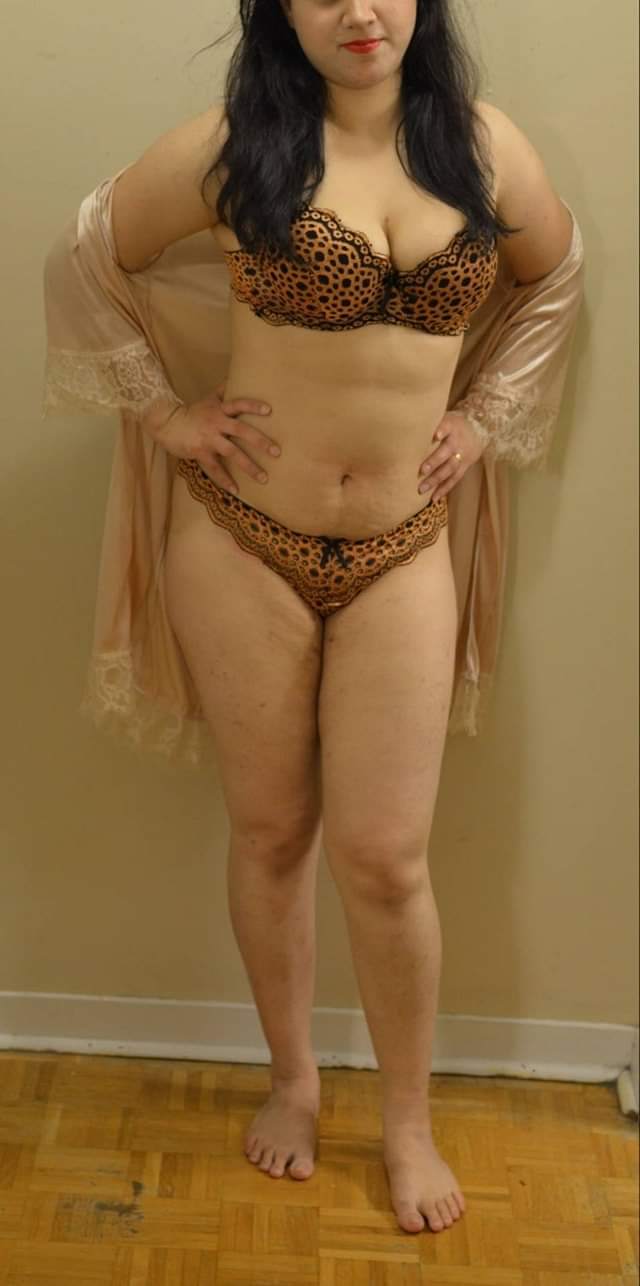 hot indian aunty in new bra panty