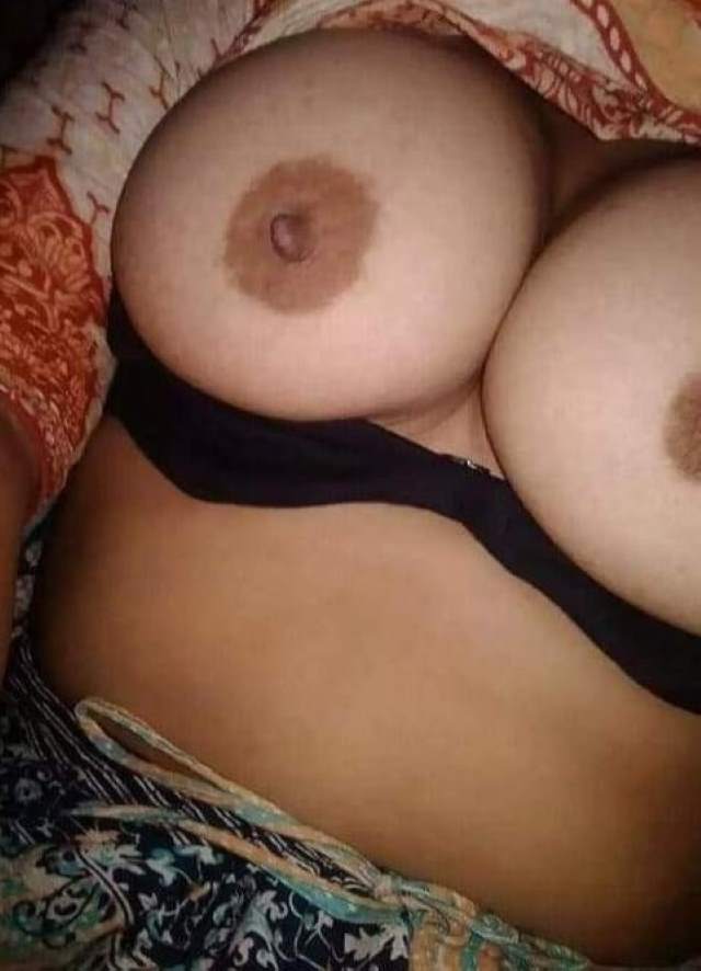 nangi chuchi dikha bhabhi ne handsome lund fasaya