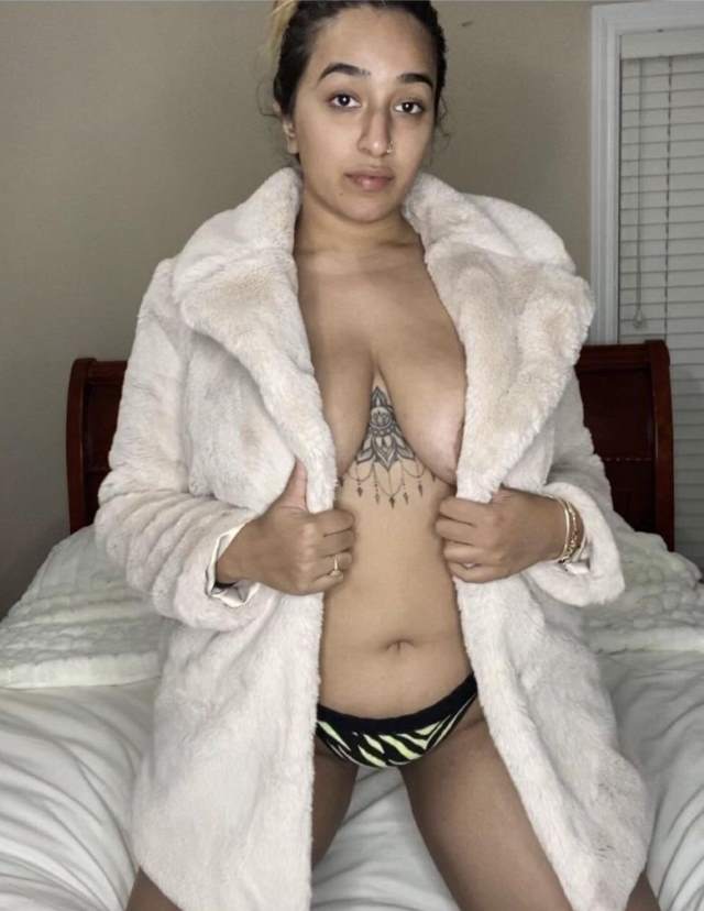 narm bed me sex ko ready nude aunty