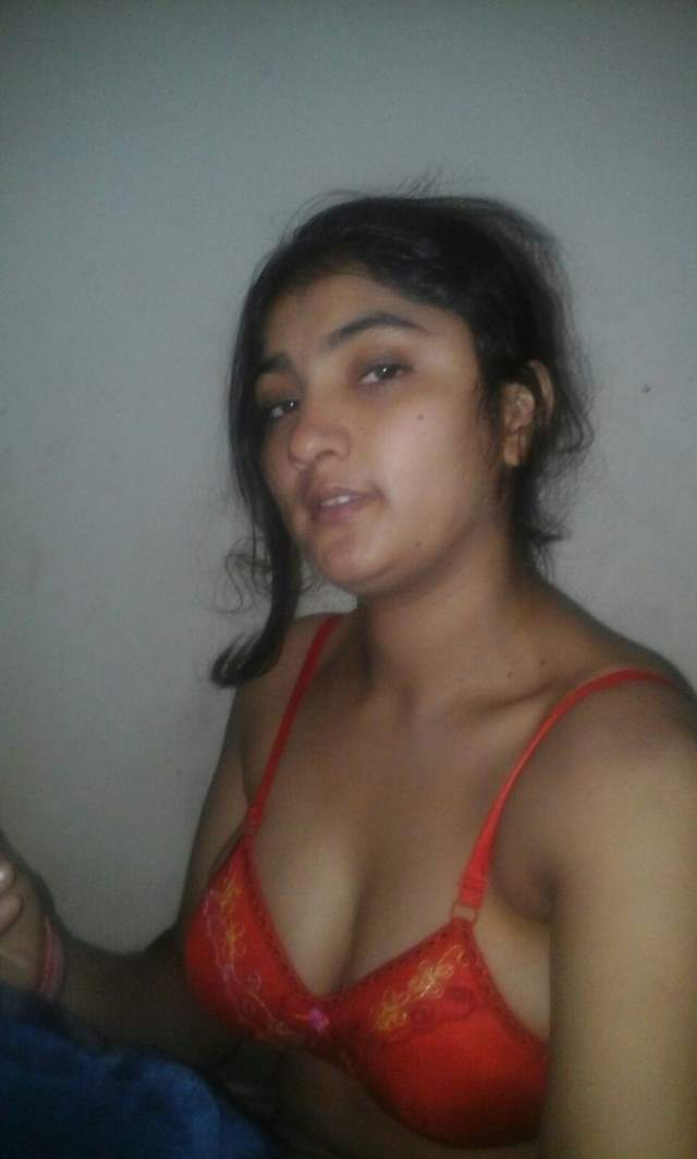 red hot bra me rakhi ki big boobs pic
