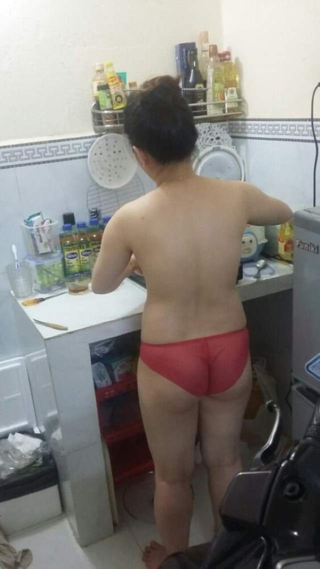 red panty me sexy gori ass pic