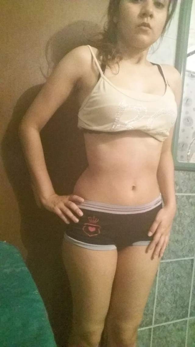 shower lene se pahle nude