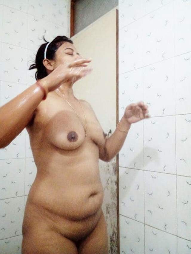 shower me naked indian aunty ka sexy wet boobs