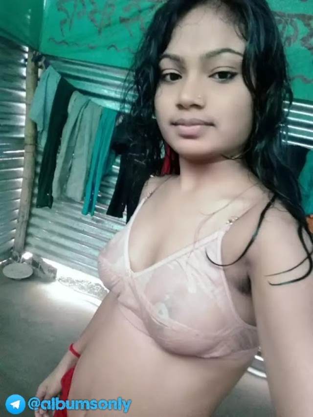 bra pahan lover ko boob dikhati babe