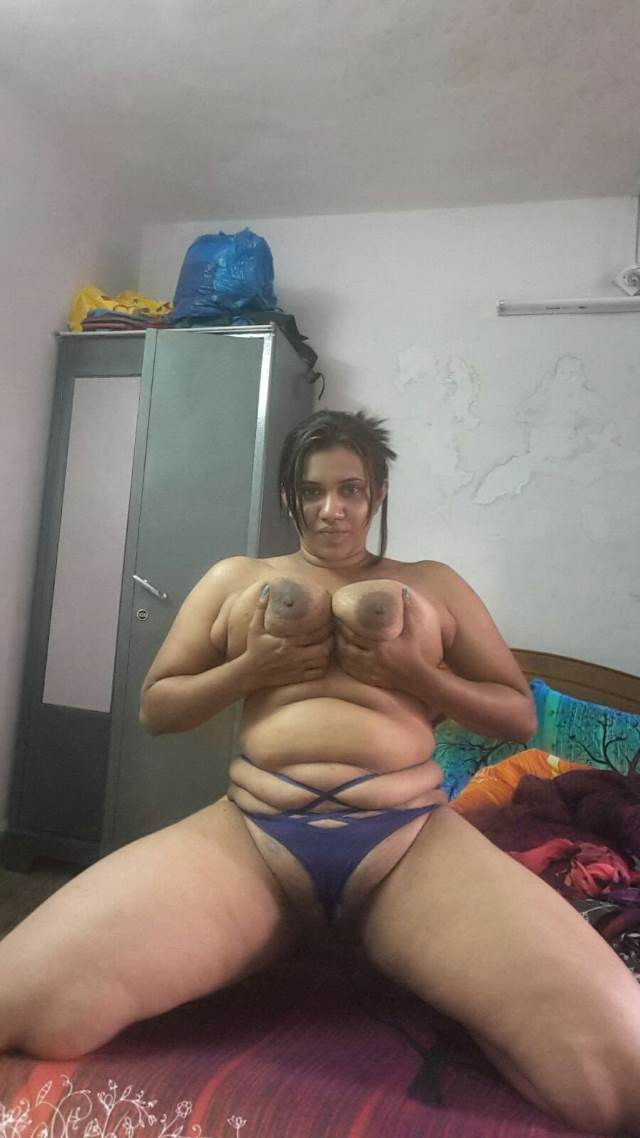 sex chat karti indian aunty in hot mood