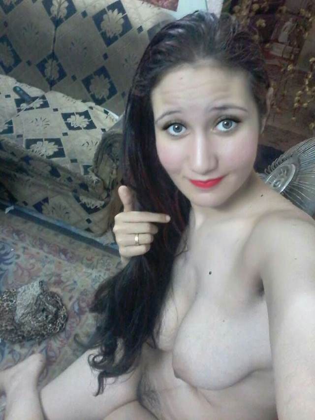 Hot babe pussy and Indian boobs pic
