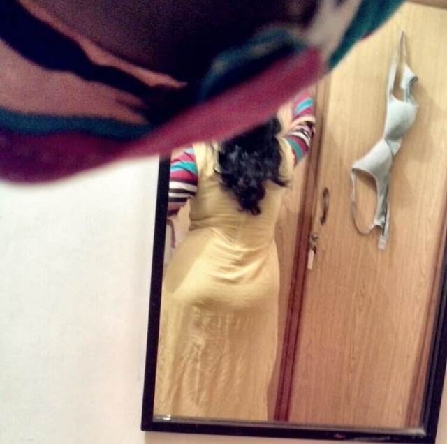 Indian ass pics se pati ko maja deti aunty Antarvasna