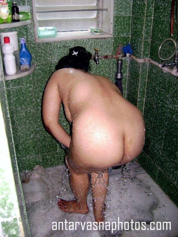 Rita aunty ki tight gaand