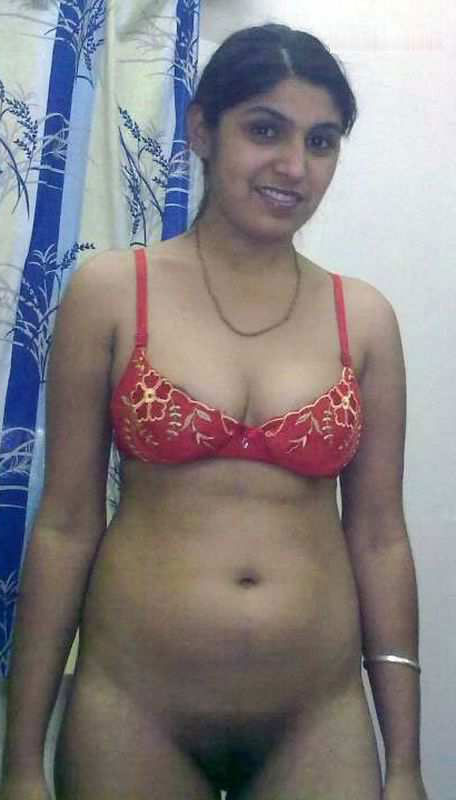 seductive busty aunty