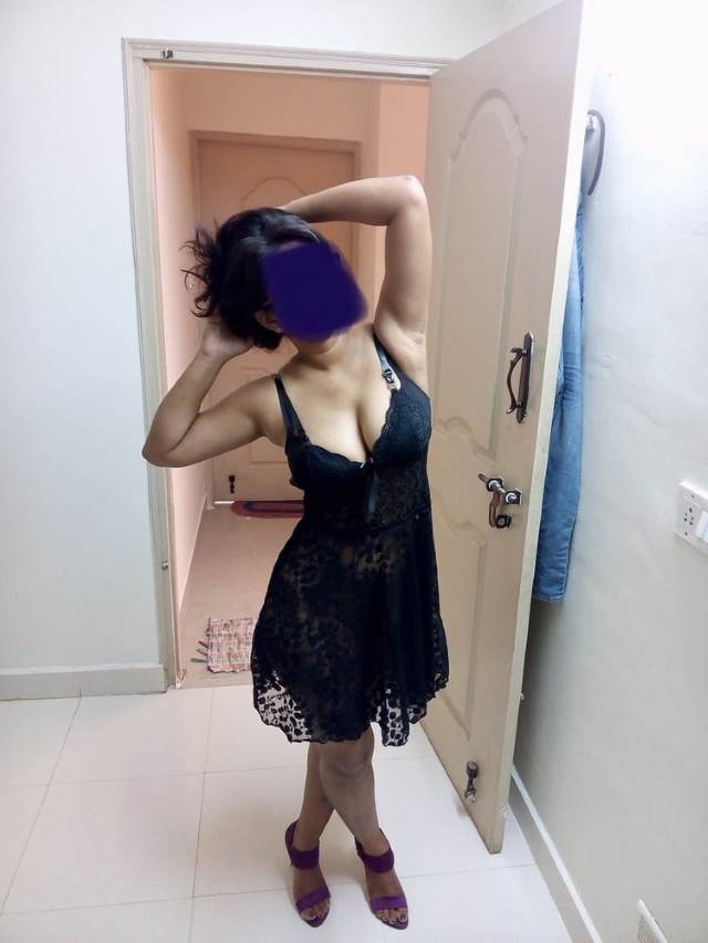 sexy black nighty me desi nude pics click karwati chudasi babe