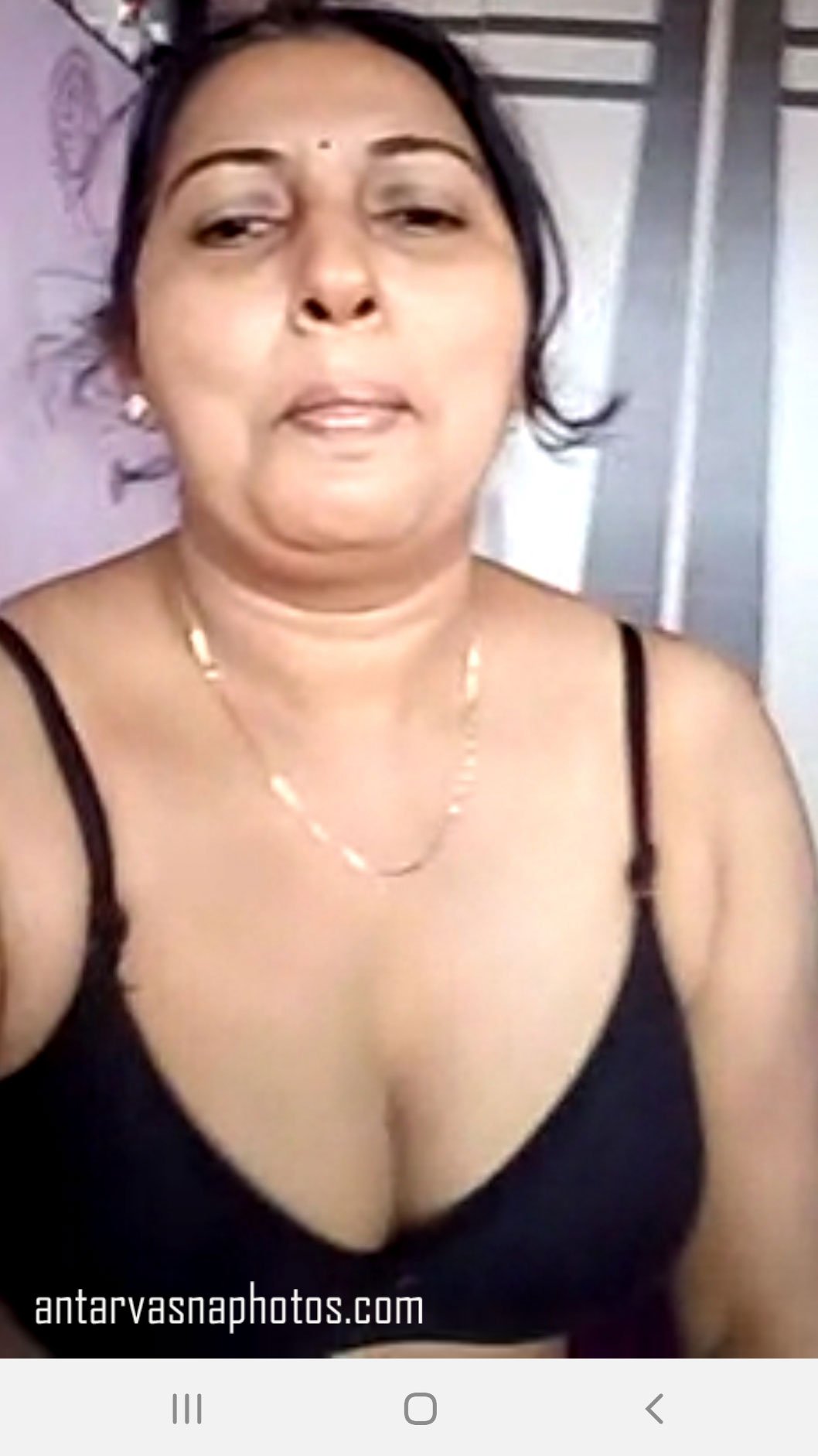 Aunty ki nude selfie