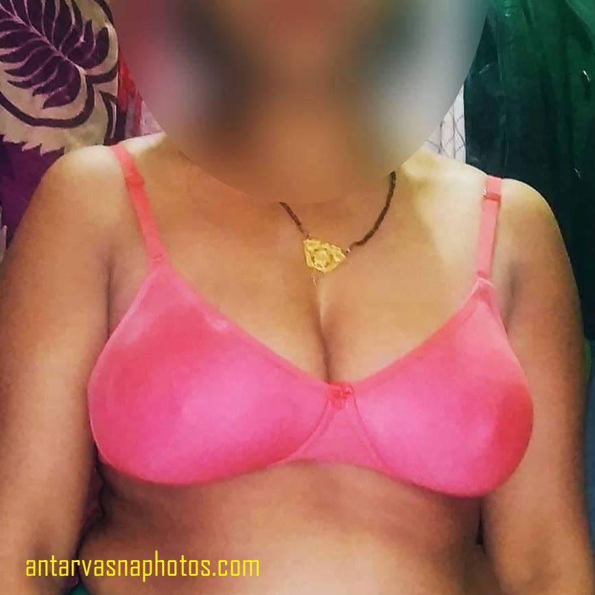 Housewife in pink bra