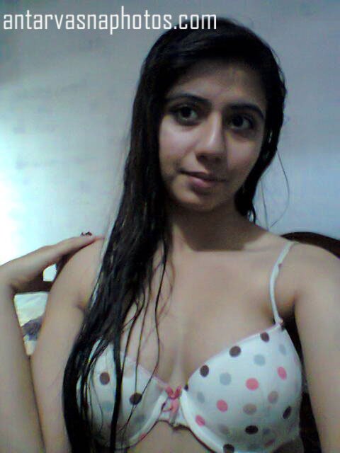 Indian beauty Nitu