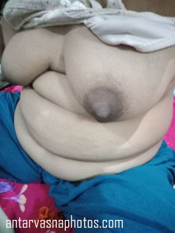 Muslim aurat ke milky boobs