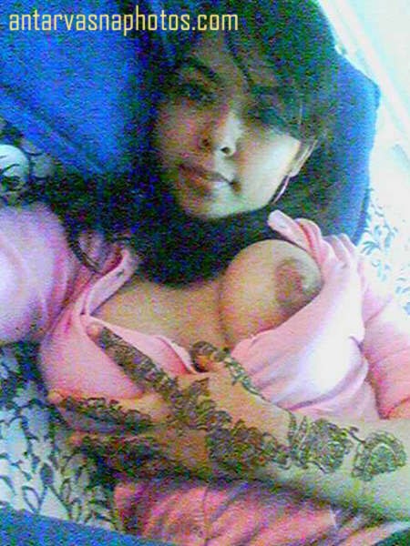 Rati ke tight nipples