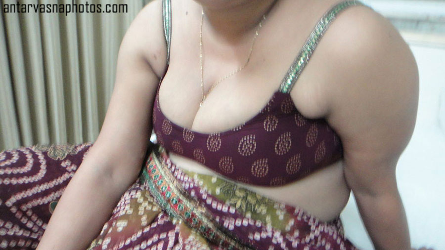 Sexy aunty in blowse