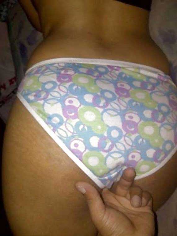 fingering desi chut