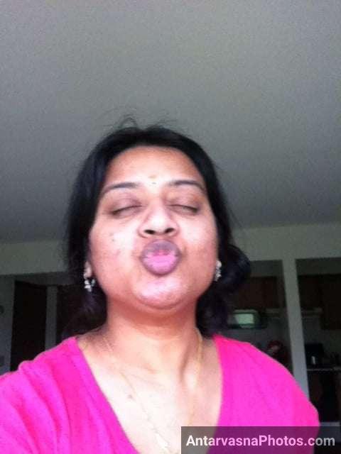 andhra mom kiss selfie