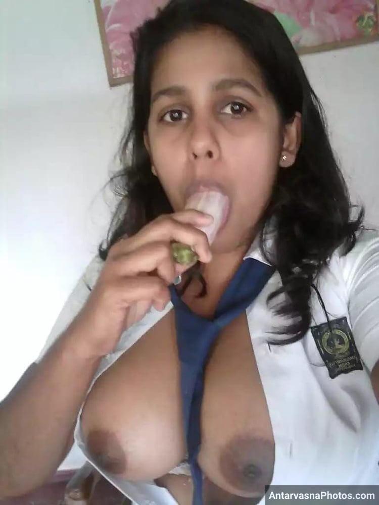 mallu adorable beauty sucks dildo