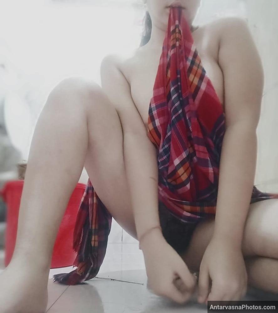 pyasi desi sneha aunty sexy pics