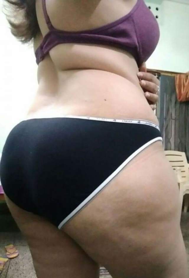 aunty sex photos me babita ki big gaand panty me