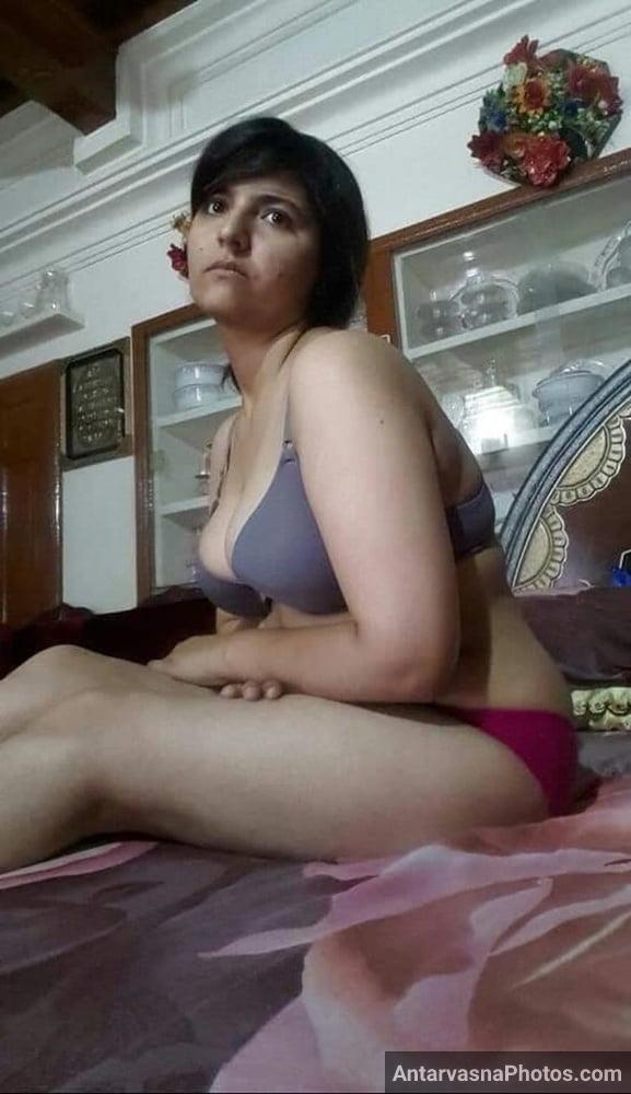sexy punjabi bhabhi bra panties pics 19