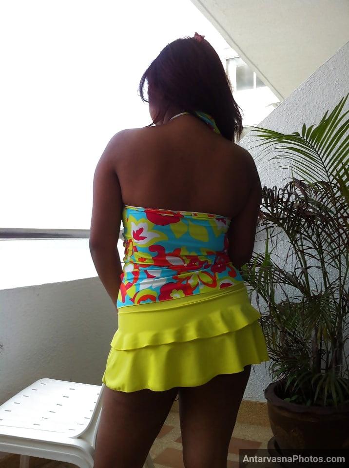 goa resort sexy boss bra panties pics 10