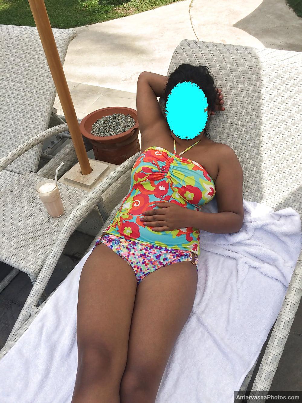 goa resort sexy boss bra panties pics 13