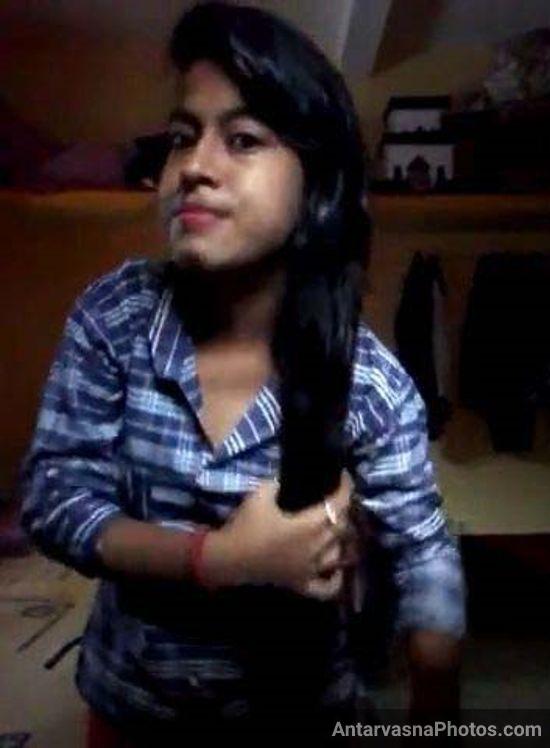 hot east indian girl boobs selfies 4