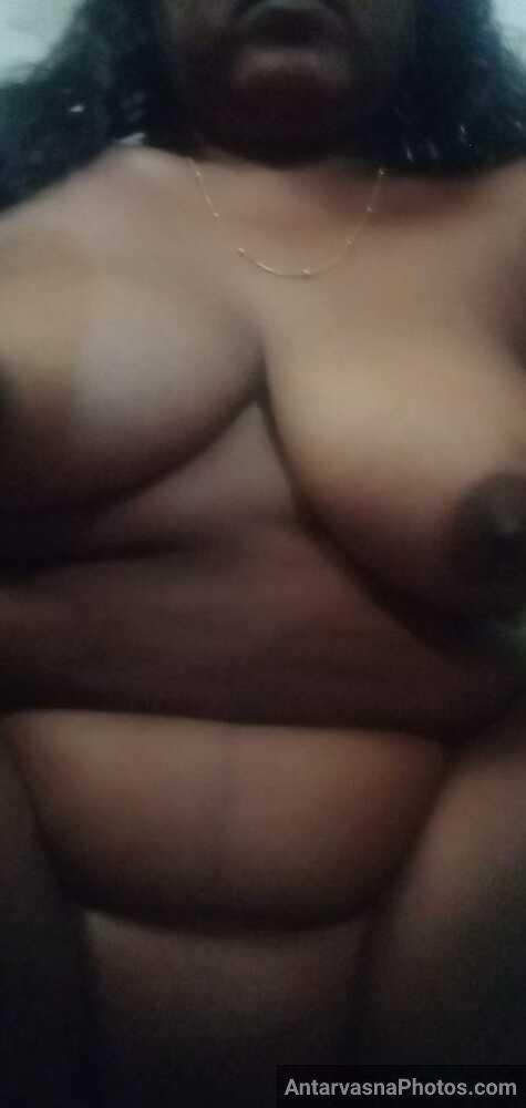 hot desi village aunty nude boobs chut pics 9