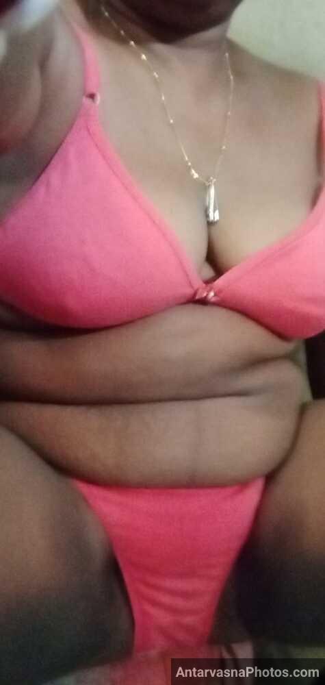 hot desi village aunty nude boobs chut pics 62