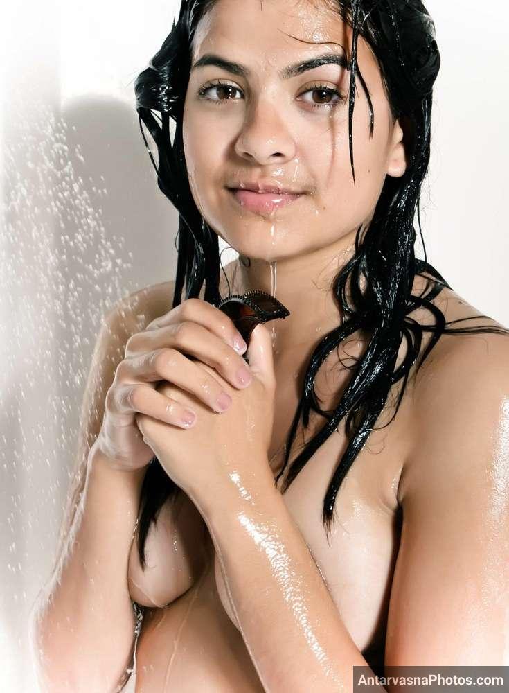 big boobs indian girl sexy bathroom pics 12