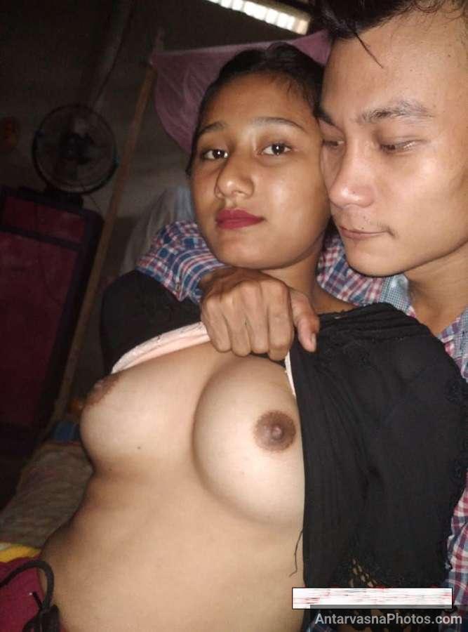 Assamese Girlfriend Ki Nude Boobs Dabate Huye