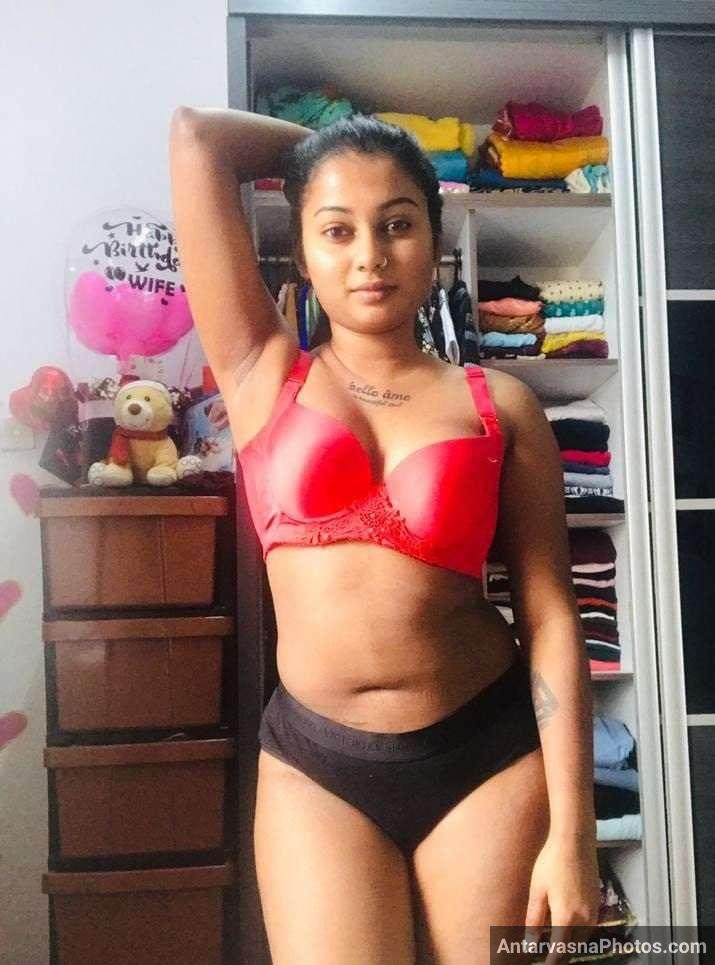 Tharki Desi Wife Ghar Pe Akeli Nude Selfies 11 1
