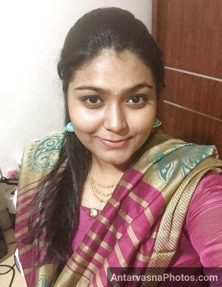 Desi College Girls Removing Her Dress For Sex on Valentine day