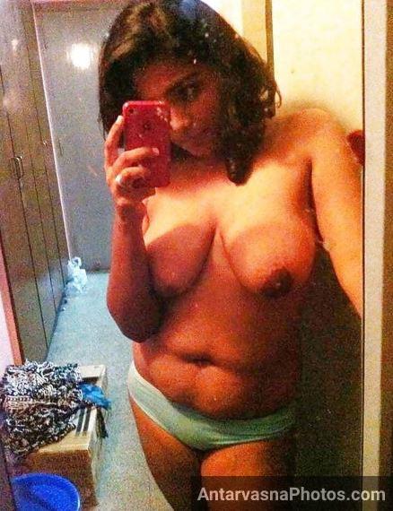 Valentine Day Sex Nude Topless Big Tits Selfie