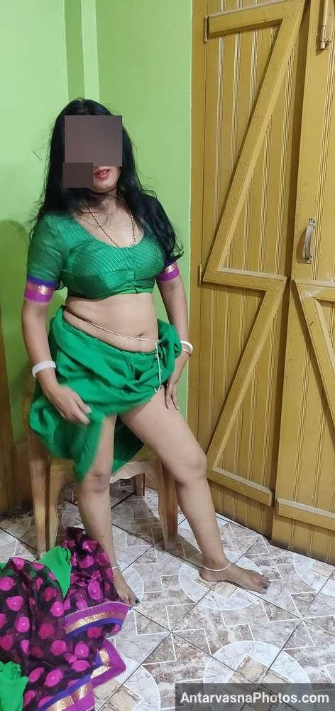 village hot aunty saree strip pics 10
