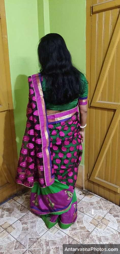 village hot aunty saree strip pics 8