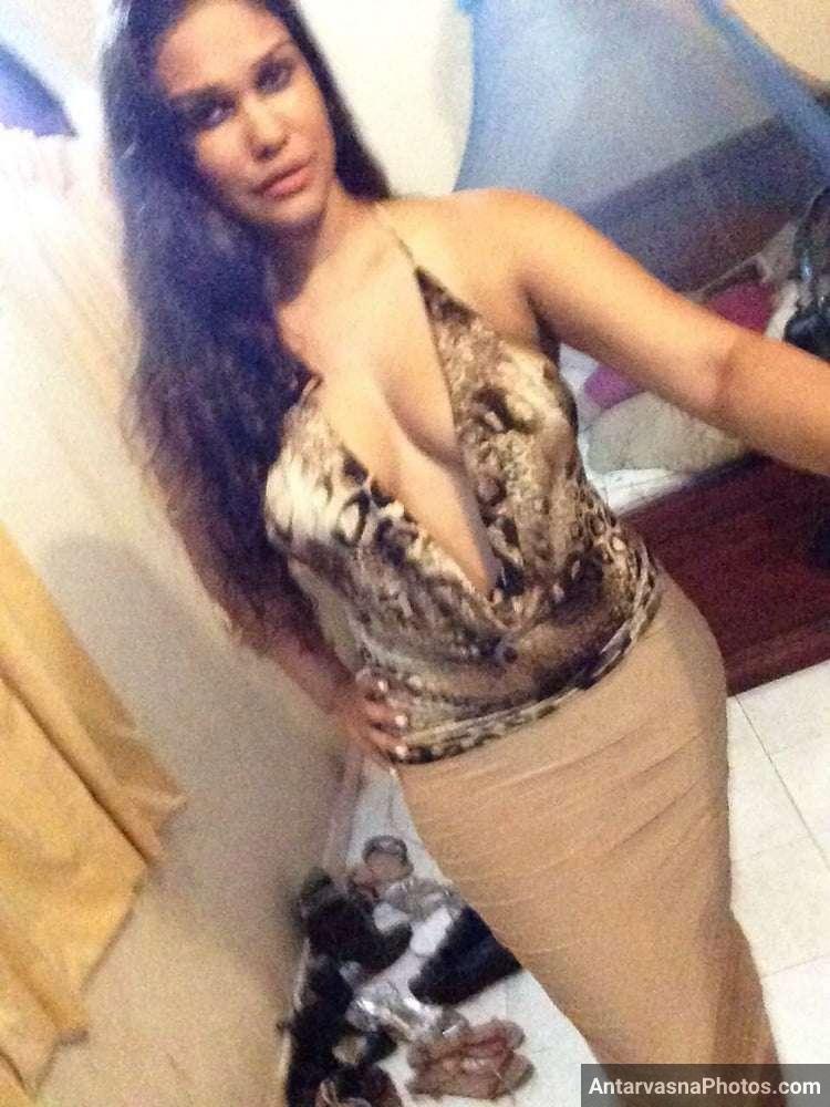 horny indian aunty nudes 25